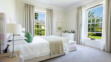 Luxury Suite, Mountain View | In-room safe, iron/ironing board, free WiFi