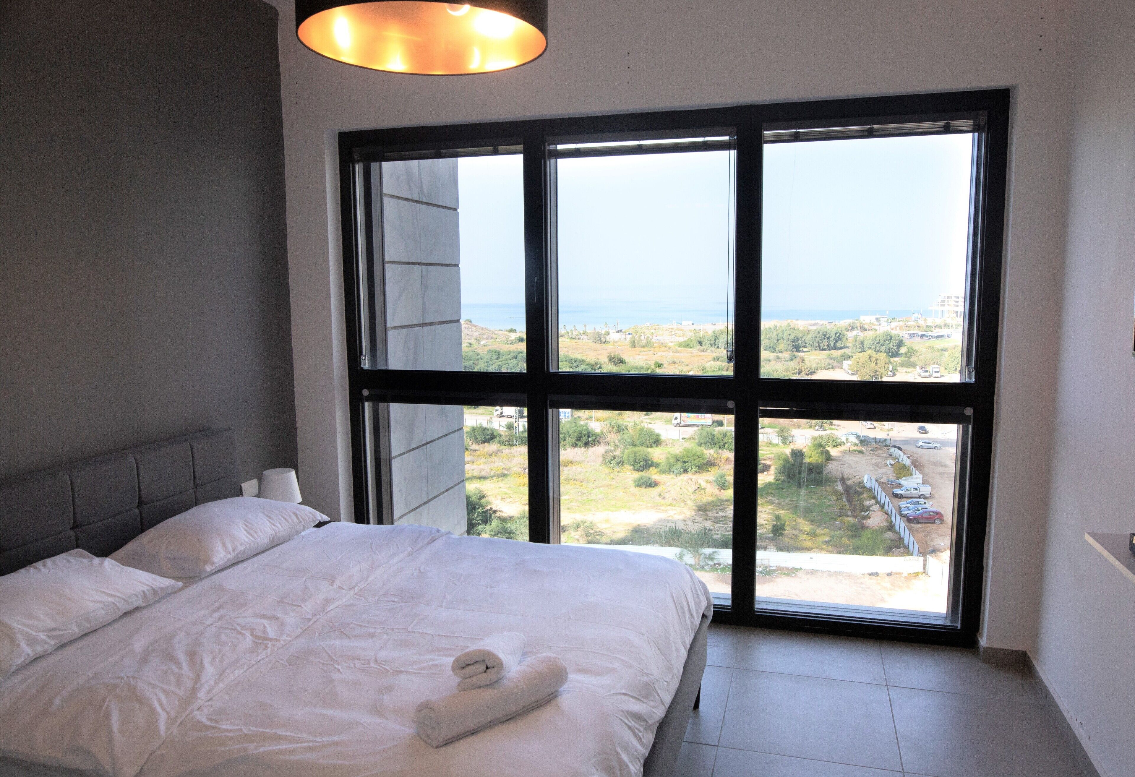 Soundproofing, free WiFi