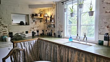 Microwave, oven, stovetop