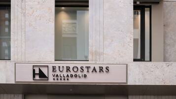 Mặt tiền nơi lưu trú