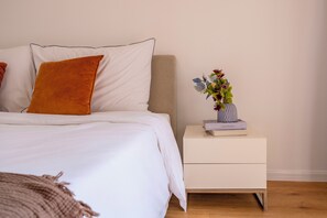 Superior Apartment, 4 Bedrooms, Balcony, City View | Iron/ironing board, free WiFi