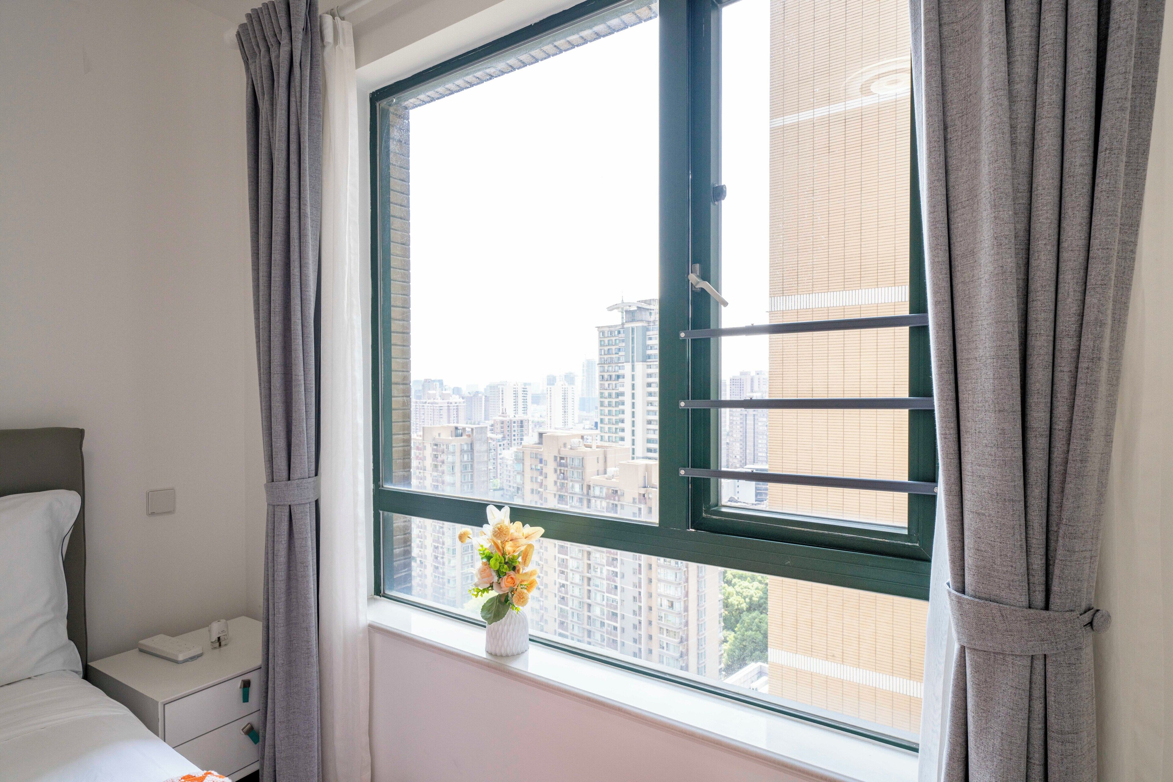 Iron/ironing board, free WiFi