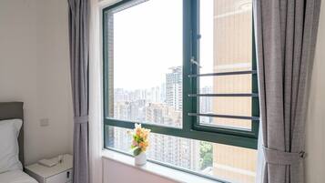 Superior Apartment, 4 Bedrooms, Balcony, City View