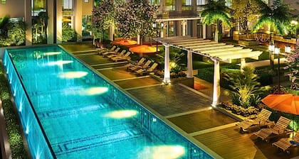 Stay Beside Mall of Asia Walk & Explore