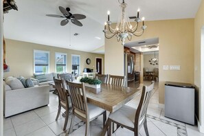 Dining - 3BR Marco Island home with heated pool, WiFi, and beach access. (Marco Island)