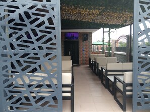 Bar (on property) - Wiings Hotel & Banquet (Uyo)