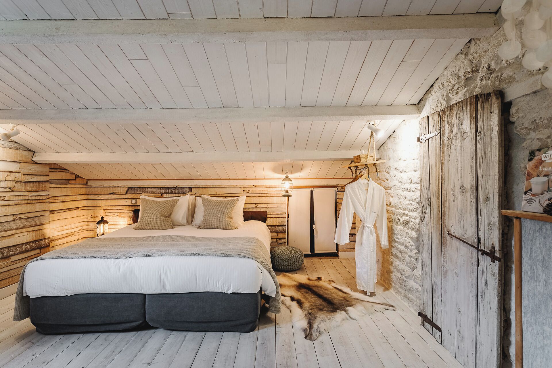 3 多间卧室、熨斗/熨衣板、WiFi、床单