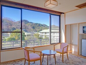 Japanese-style Room, Non Smoking, Garden View | Garden view