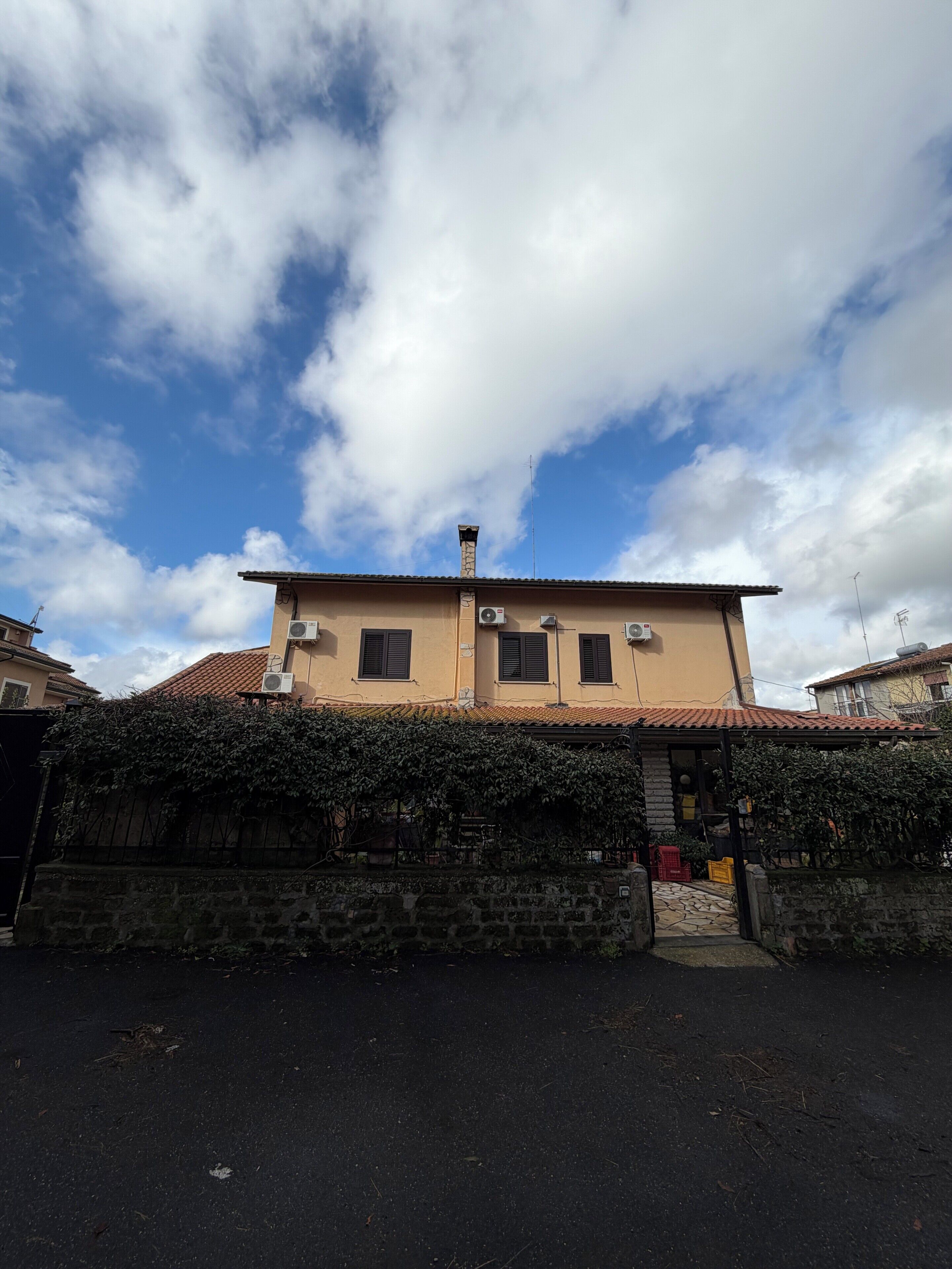 Iron/ironing board, free WiFi