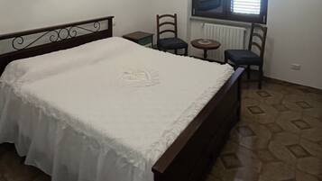 Chambre Double Classique, vue cour intérieure