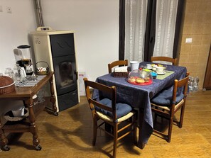 Daily full breakfast for a fee - B&B Angelo e Graziella (Monterosi)