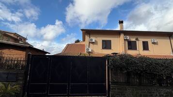 Bügeleisen/Bügelbrett, kostenloses WLAN