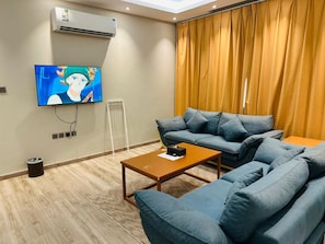 Junior Studio | Living area