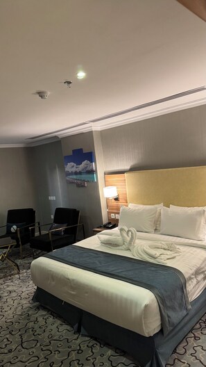 3 bedrooms, Internet