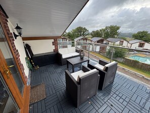Terrace/patio - Modern Devon retreat surrounded by the moors, perfect for families or relaxing. (High Bickington)