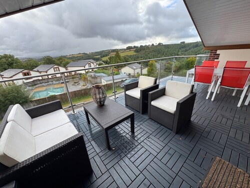 Modern Devon retreat surrounded by the moors, perfect for families or relaxing.