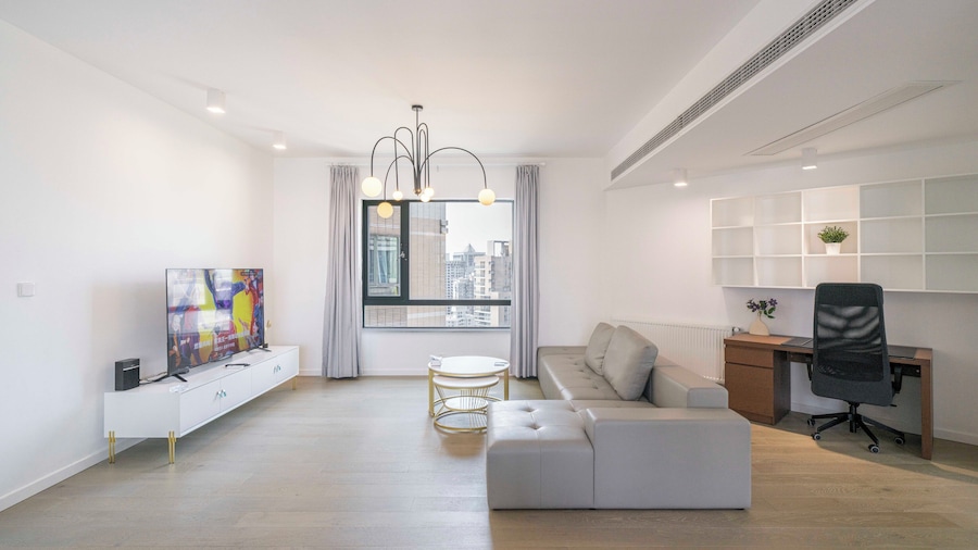 Tyms Elegant 4BR 2BA Apt Xujiahui Malls