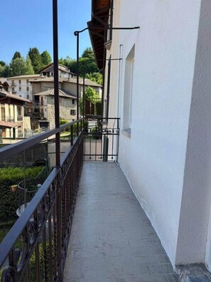 Property grounds - Sormano 4 - THE V Collection Apartment by OGS (Sormano)