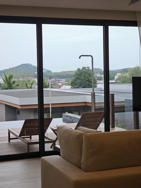 Family Villa, Hill View | Living area - Wora Hotel (Ratsada)