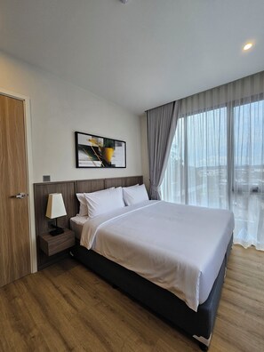 Familie vierpersoonskamer, uitzicht op bergen | Kamervoorziening