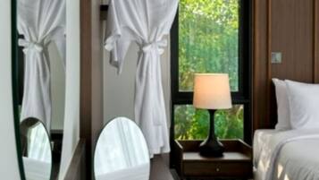Grand Villa, Non Smoking, Hill View | Free minibar, in-room safe, individually decorated, blackout curtains