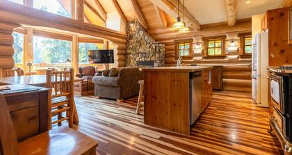 Ski In & Out Right from your Private Hot Tub