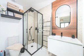 Hair dryer, towels - Solana Boutique Apartment, pool, serenity and views, by OYOOSTAYS (San Miguel de Salinas)