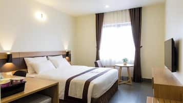 Deluxe Double Room | Blackout drapes, iron/ironing board