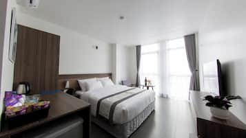 Deluxe Double Room | Blackout drapes, iron/ironing board