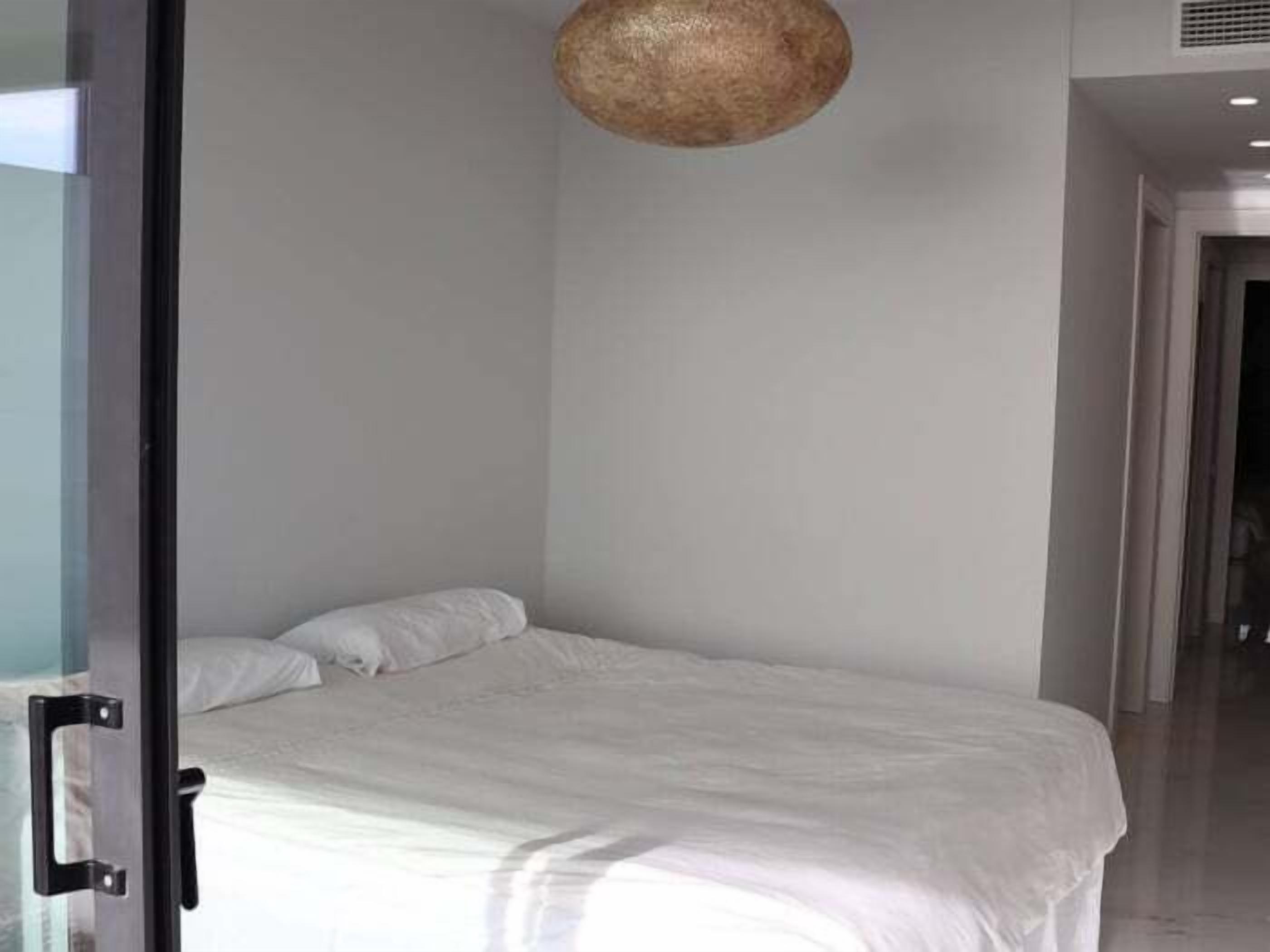 2 chambres, fer et planche à repasser, accès Internet, draps fournis