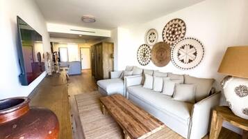 Televisor i taula de tennis de taula