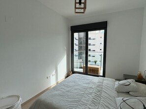 Silitysrauta/-lauta, internet, vuodevaatteet