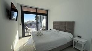 2 bedrooms, iron/ironing board, Internet, bed sheets - TM Sunset Waves I by Terreta Rentals | Playa de Poniente (Benidorm)