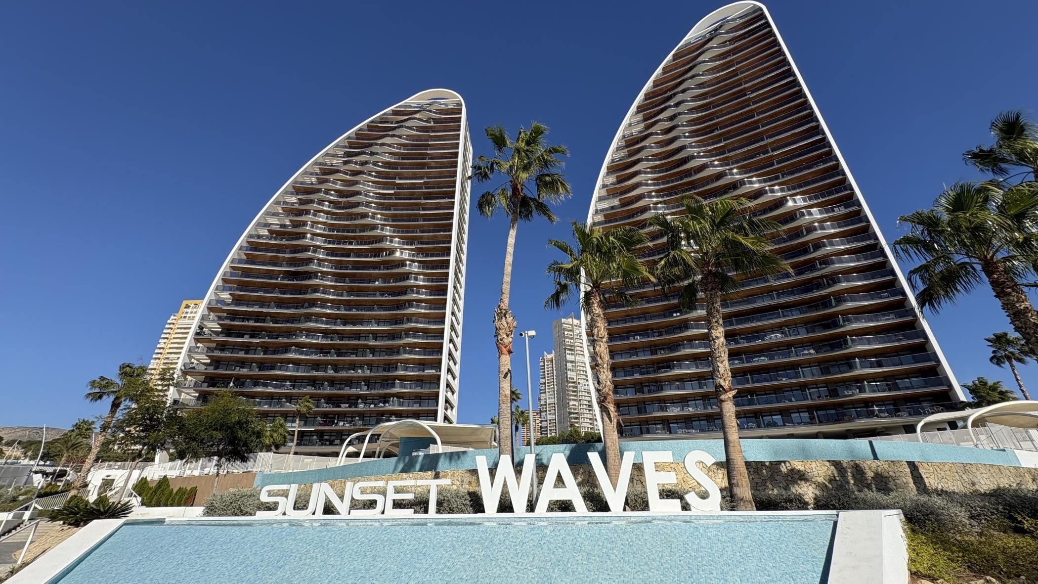  المنشأة من الخارج