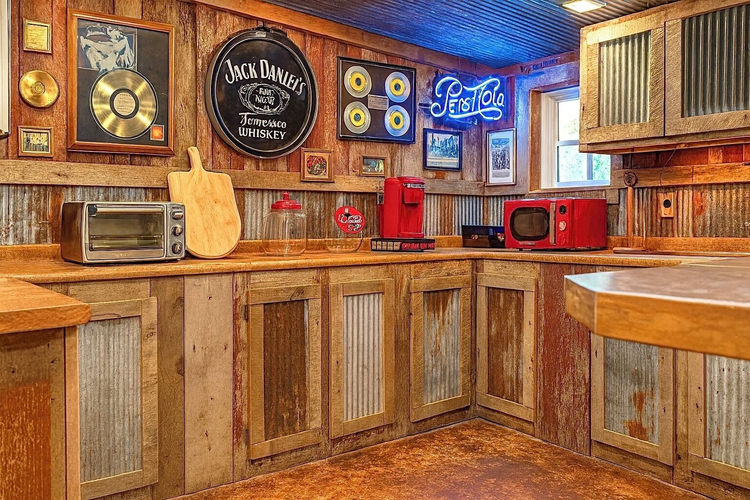 المنشأة من الداخل