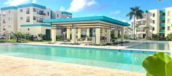 Modern Apartment 5 min From the Airport