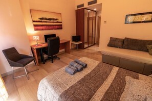 2 soverom, strykejern/-brett, wi-fi og sengetøy