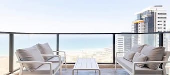 Luxury Apt Tower Best Sea View Bat Yam