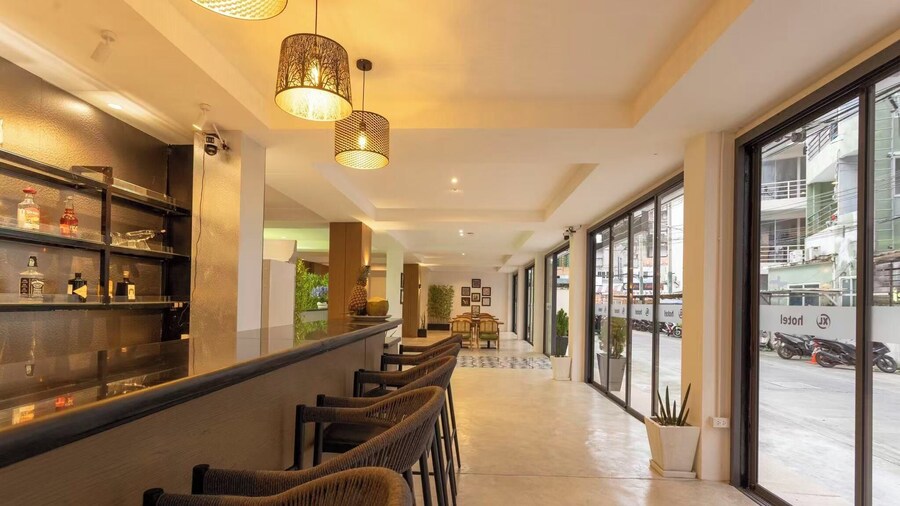 XL Patong Hotel