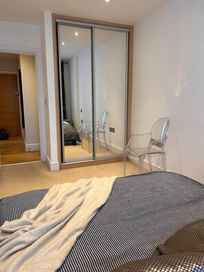 1 bedroom, in-room safe, iron/ironing board, WiFi