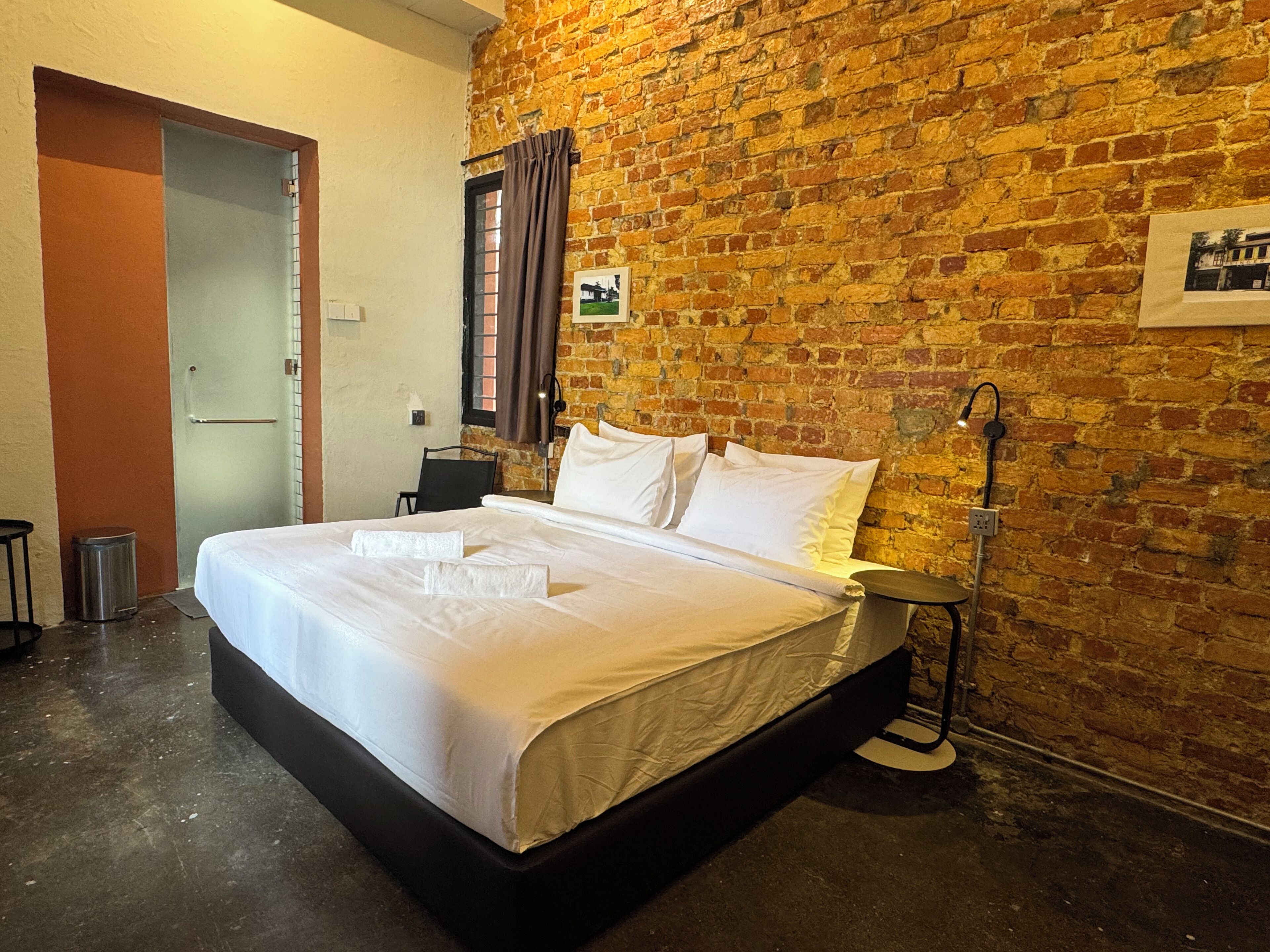 Dobbeltrom – superior, byutsikt | Blendingsgardiner, strykejern/-brett og wi-fi (inkludert)