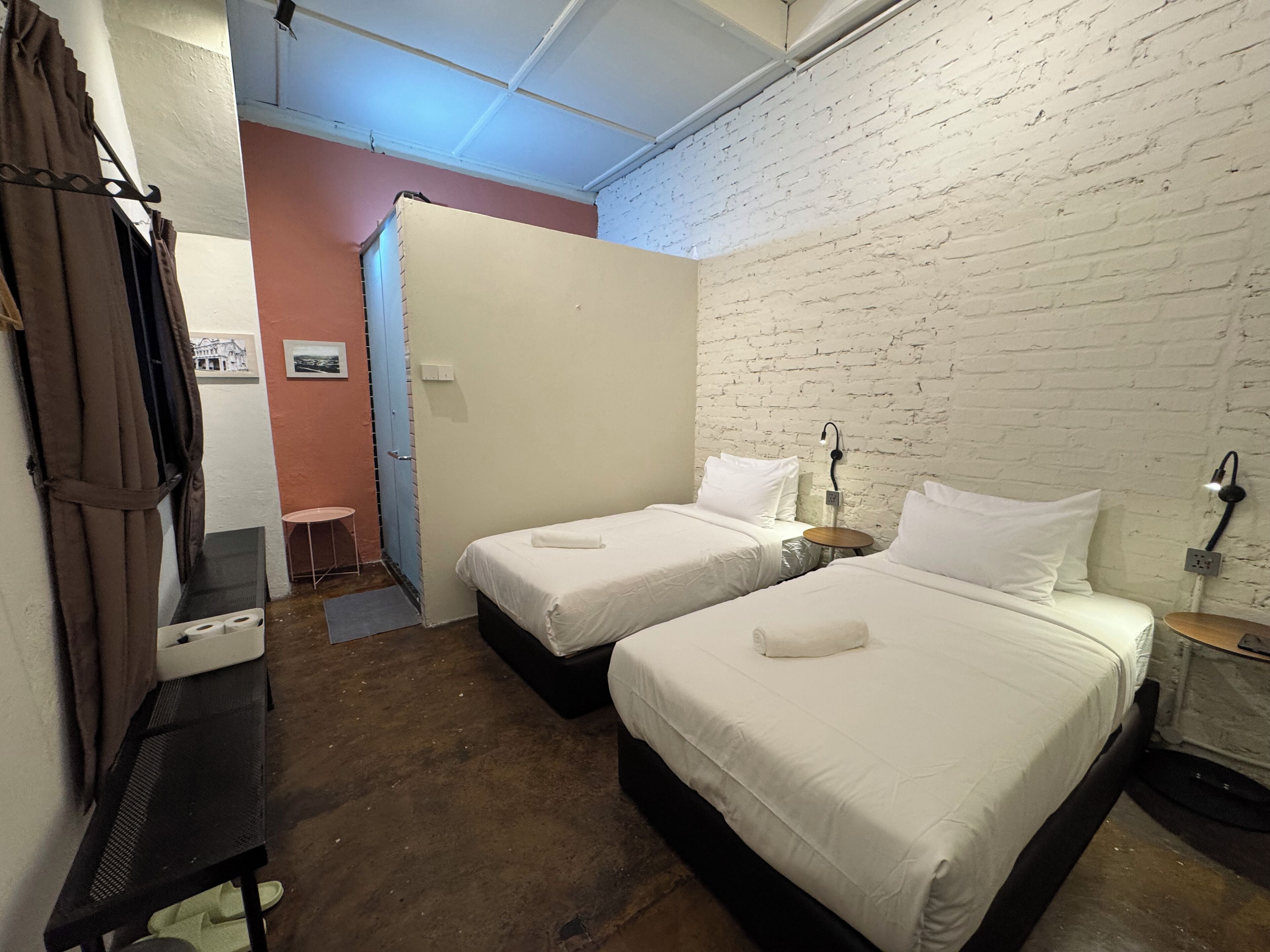 Tomannsrom – superior, byutsikt | Blendingsgardiner, strykejern/-brett og wi-fi (inkludert)