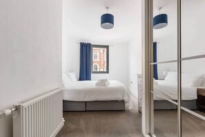 2 bedrooms, iron/ironing board, WiFi, bed sheets