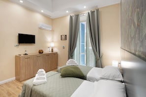 Iron/ironing board, WiFi, bed sheets