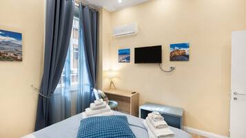 2 Schlafzimmer, BĂŒgeleisen/BĂŒgelbrett, WLAN, BettwĂ€sche