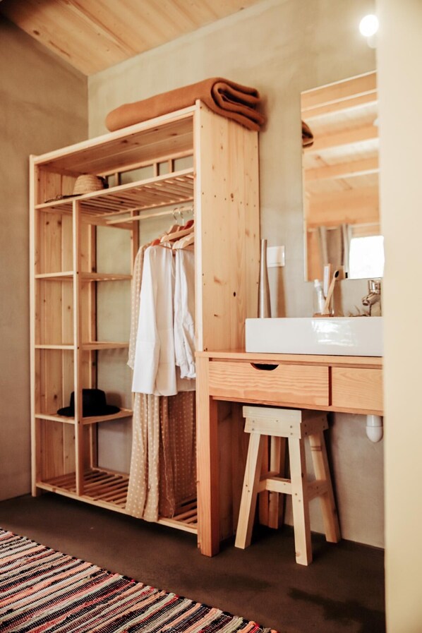 Double Room, Balcony, Garden View | Desk, soundproofing, free WiFi