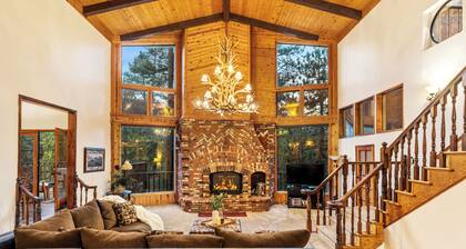 Lakeview Cabin w/ Game Room & Deck Near Ski Slopes | Sleeps 20 | Waterview
