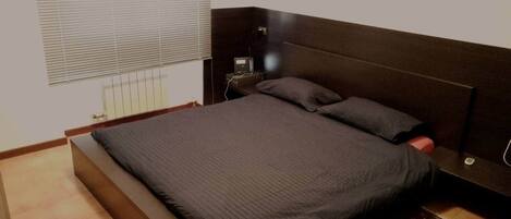 1 quarto, ferros/tábuas de passar roupa, Wi-Fi de cortesia