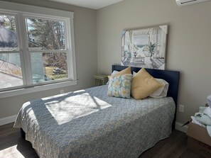 3 bedrooms, Internet - Coastal Dream Vacation: Brand-New 3BR/3BA Home, Just One Block from the Beach (Carrabassett Valley)