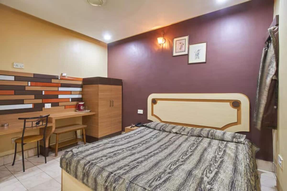 Deluxe Double Room | Free WiFi
